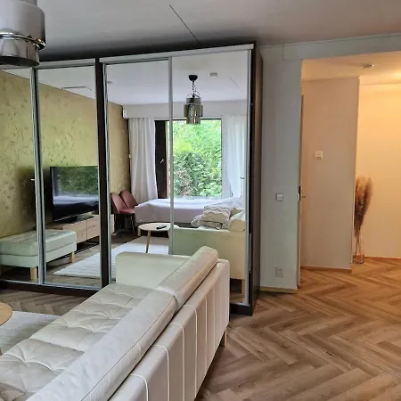 Apartment Golden Apartment- Parking, Wifi And Sauna